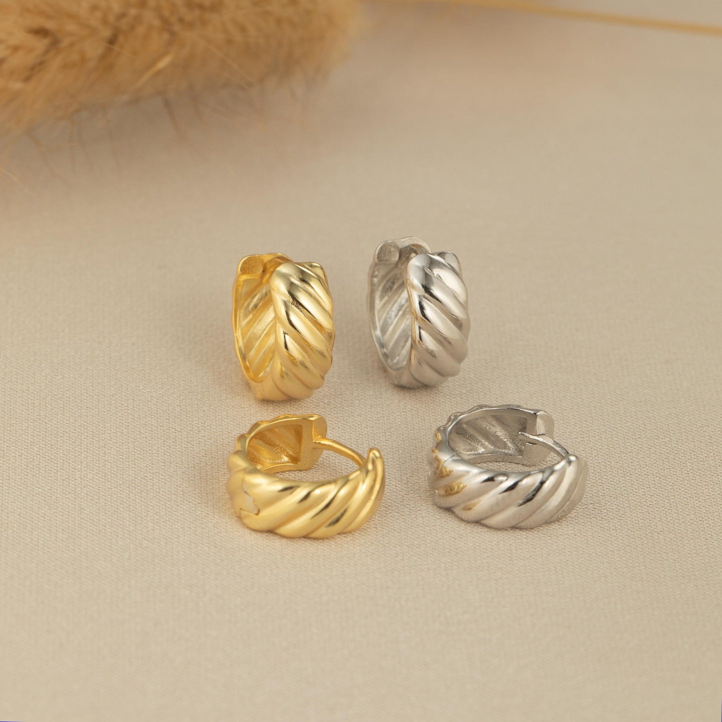 a group of three rings sitting on top of a table
